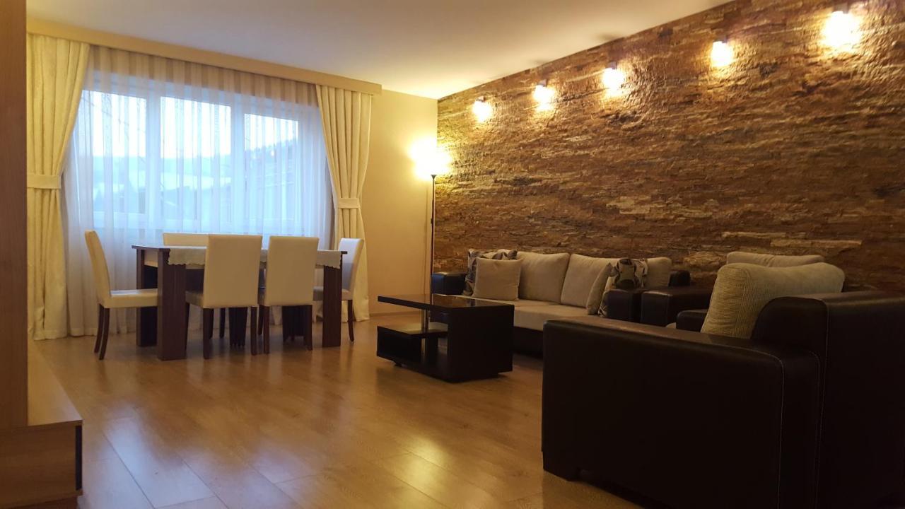 Apartment Rustaveli 1 Tbilisi Bagian luar foto