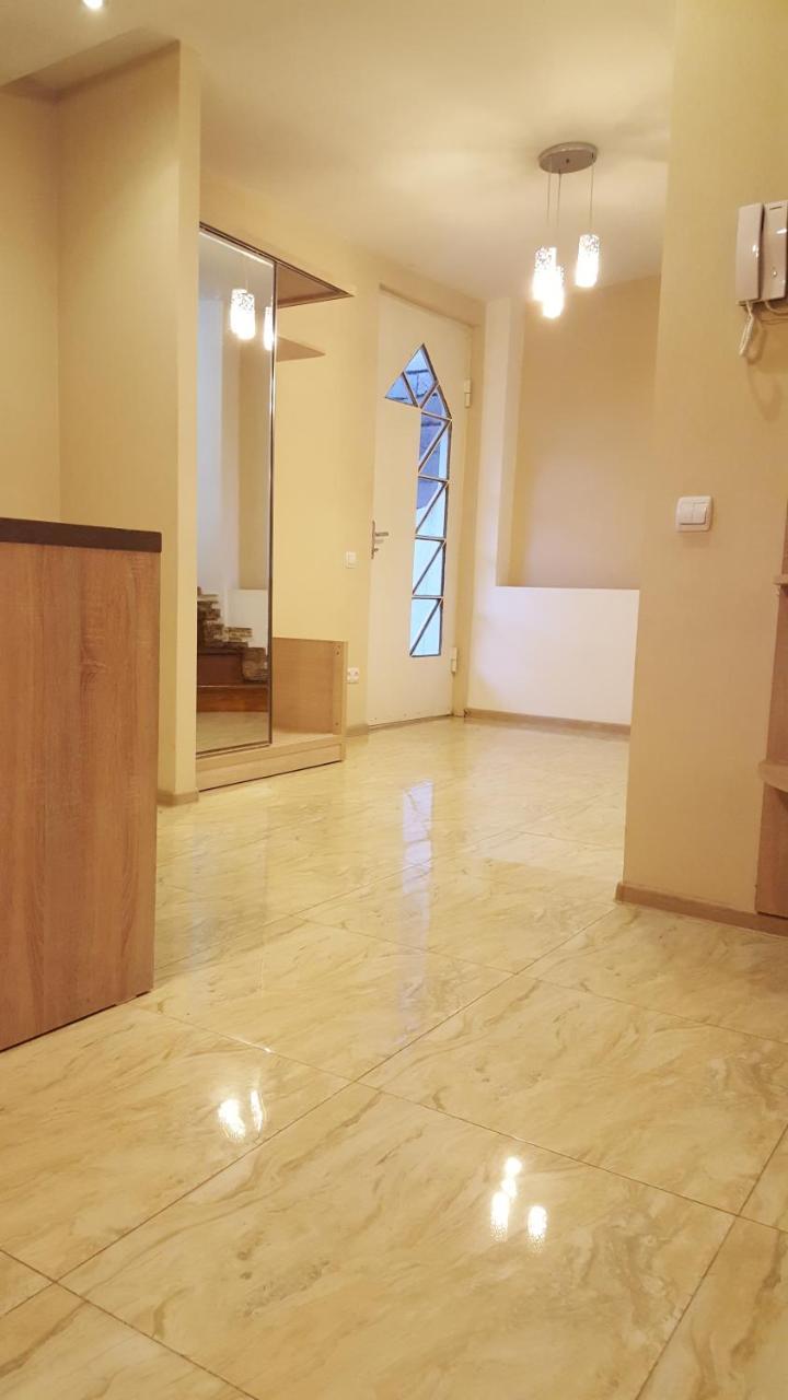 Apartment Rustaveli 1 Tbilisi Bagian luar foto